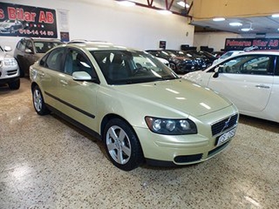 Volvo S40 2.4 Ny Besiktigad & Ny Servad 140hk