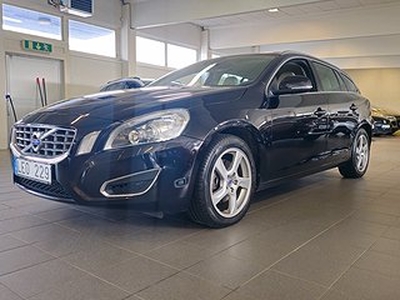 Volvo V60 D3, Lågmilare!!, Geartronic Summum 163hk