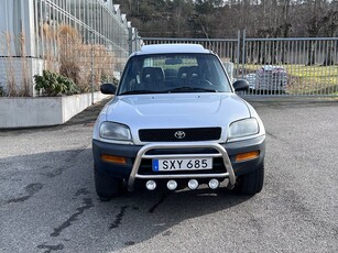 Toyota RAV4 3-dörrar 2.0 4WD