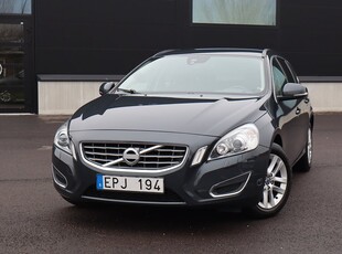 Volvo V60 T4 Momentum 180hk / Fullservad - Kamrem bytt