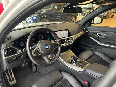 BMW 330 d xDrive Touring M Sport Nav Drag Serviceavtal Backkamera