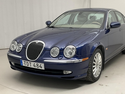 Jaguar S-type 4.2 V8 (300hk)