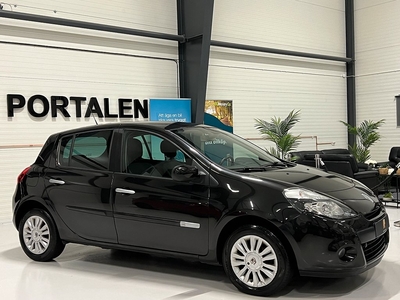 Renault Clio 5-dörrars Halvkombi 1.2 ÅRSKATT 602kr