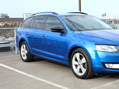 Skoda Octavia 2.0 TDI Combi Aut Dieselvärmare Kamrem bytt