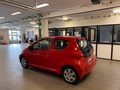 Toyota Aygo 3-dörrar 1.0 VVT-i Euro 4 lågmilad!