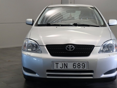 Toyota Corolla 1.6 VVT-i (110hk) Låga mil / Nyserv