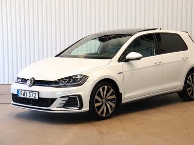 Volkswagen Golf GTE Taklucka, Läder, Sportstolar