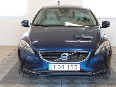 Volvo V40 D3 Ocean Race/GPS /Panorama /Drag /P-värmare 150hk