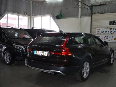 Volvo V90 Cross Country D4 AWD 190hk Momentum