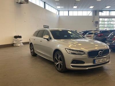 Volvo V90B4 AWD Geartronic Momentum Navi Backkamera 2021, Kombi