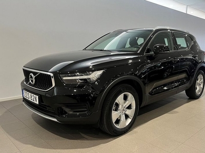 Volvo XC40T2 FWD Momentum 2022, SUV