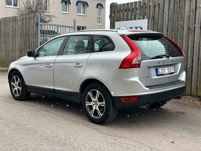 Volvo XC60 D5 AWD Geartronic Summum Euro 5 | Drag | D-Värm