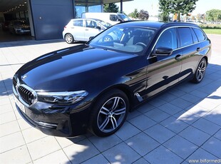 BMW 520 d xDrive Touring LCI 190hk hk Aut Moimsbil Drag Navi 4WD Svensks