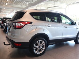 Ford Kuga *5,95% Ränta* 1.5 EcoBoost 150 HK Titanium *Drag, V-hjul*