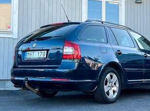 Skoda Octavia Kombi 2.0 TDI 4x4 Värmare/Drag 1-brukare