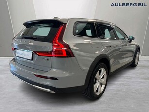 Volvo V60 Cross Country B4 AWD Diesel Core