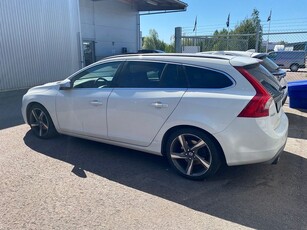 Volvo V60 Momentum R design