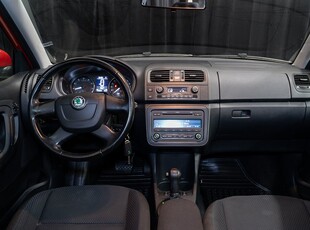 Skoda Fabia Kombi 1.2 TSI Aut Elegance M-värmare Nyservad