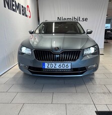 Skoda Superb 2.0 TDI 4x4 Business Ed Drag Kamera Dvärm Navi