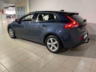 Volvo V40 D2 Business | Programbar bränslevärmare | Parkeringssensor Bak |