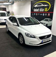 Volvo V40 D2 Powershift Kinetic Euro 5 Ränta 3.95% **