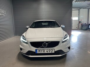 Volvo V40 D3 150hk R-Design Voc Backkamera Navi Keyless Eu6