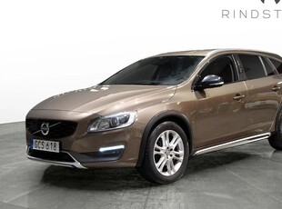 Volvo V60Cross Country D4 AUT AWD SUMMUM DRAG VOC 18