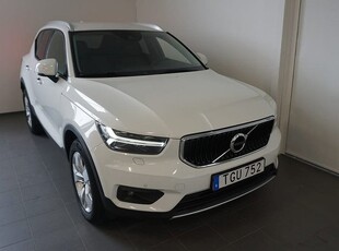 Volvo XC40D4 AWD Momentum Intro Edition Drag, Backkamera, Navigation 2018, SUV