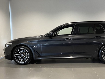 BMW 530e xDrive Touring M-Sport HiFi AdaptivFart. Drag