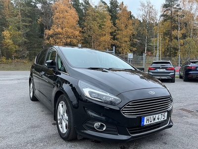 Ford S-Max 2.0 TDCi 180hk 7-sits Nyservad Skinn Drag D-Värm