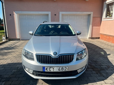 Skoda Octavia Kombi 1.2 TSI Plus 105hk