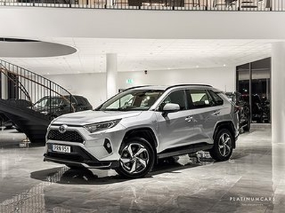 Toyota RAV4 Plug-in Hybrid / Sv.såld / LEASEBAR / V-Hjul