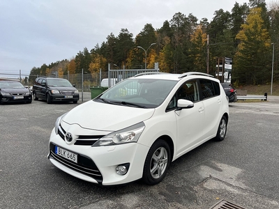 Toyota Verso 1.6 111hk 7-sits Backkamera 12400 mil Välvårdad