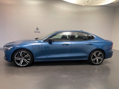 Volvo S60 Recharge T8 R-Design / 50 % rabatt på vinterhjul /