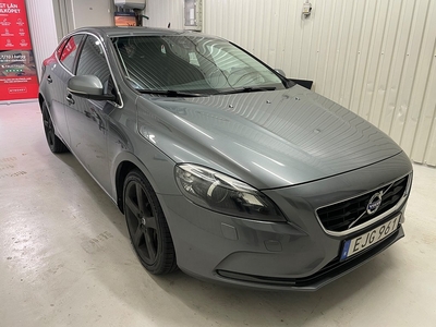 Volvo V40 D3 Summum Svart skinn