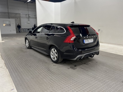 Volvo V60 D2 115hk R-Design D-Värm Drag Navi DVD