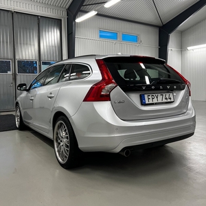 Volvo V60 D2 Geartronic, 120hk Momentum