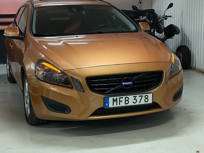 Volvo V60 D2 Kinetic Euro 5