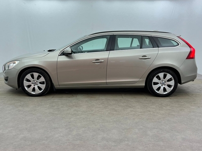 Volvo V60 D2 Momentum Drag P-värmare Nyservad