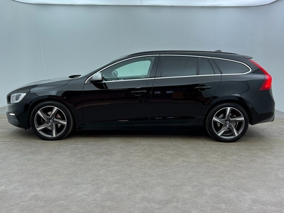 Volvo V60 D3 Aut R-Design 150hk VOC | P-värmare | 1 Brukare