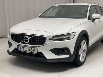 Volvo V60 D4 Cross Country AWD (190hk)