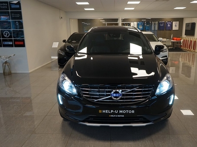 Volvo XC60 D4 AWD Summum Drag Navi Pano Kamera VOC Nyservad!