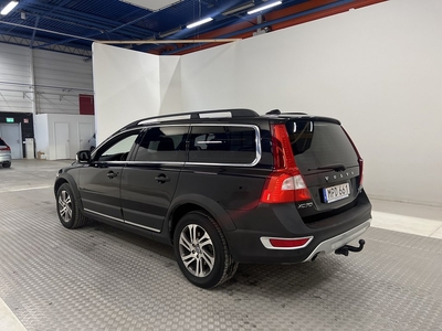 Volvo XC70 D4 AWD 163hk Momentum Skinn D-värmare Drag VOC