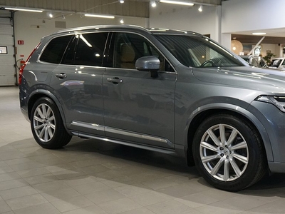 Volvo XC90 T8 AWD Inscription 7-säten Drag Luftfjädring B&W Panorama