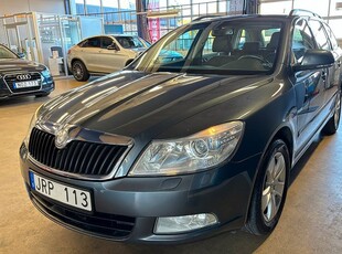 Skoda OctaviaKombi 1,4 TSI Drag LÅGA MIL FIN BIL 2009, Personbil