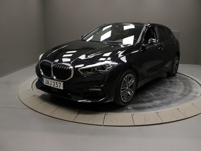 BMW 118i Sport line Rattvärme HiFi ränte 2023, Halvkombi