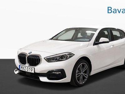 BMW 118Sport Line LED Sportstolar 2023, Halvkombi