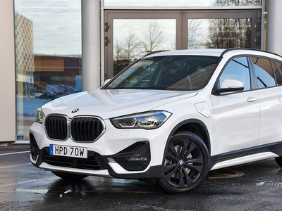 BMW X1xDrive25e SportLine Plug-in HuD Läder 2022, SUV