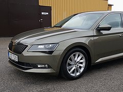 Skoda Superb 1.8 TSI 180hk Style Business Navi 5drs 4600mil