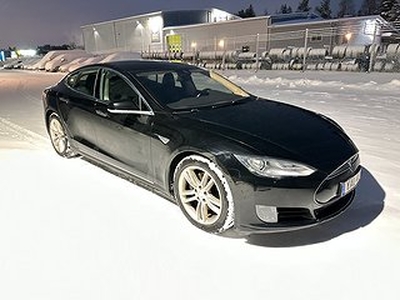 Tesla Model S 70 fri superchager CCS